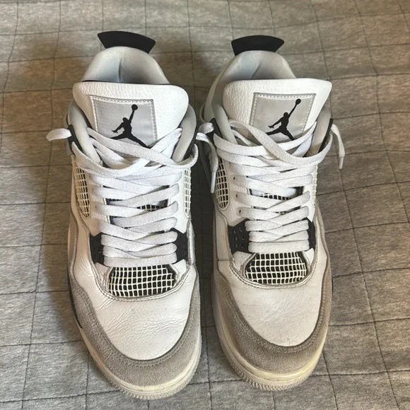 Jordan 4 Military Black - Picture 4 of 10